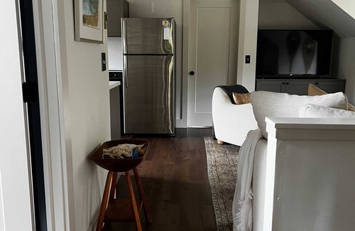 Back Cove Apartment | Charming 2-Bedroom Back Cove Retreat