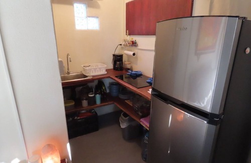Marbella House | Charming 2-bedroom bungalow in peaceful Marbella with WiFi, AC