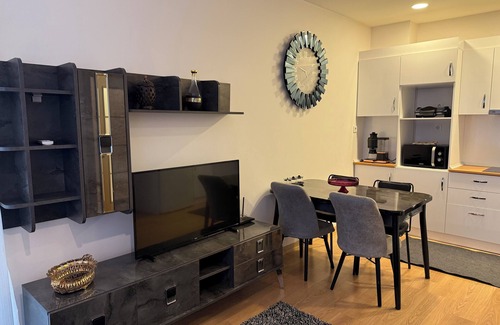 Esenyurt House | Charming 2-bedroom building in terrific Istanbul with AC