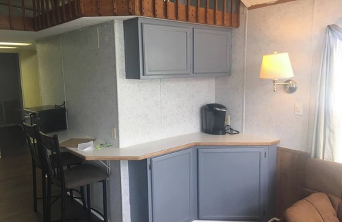 Bausman Cabin | Charming 2-bedroom cabin in lovely Lancaster County