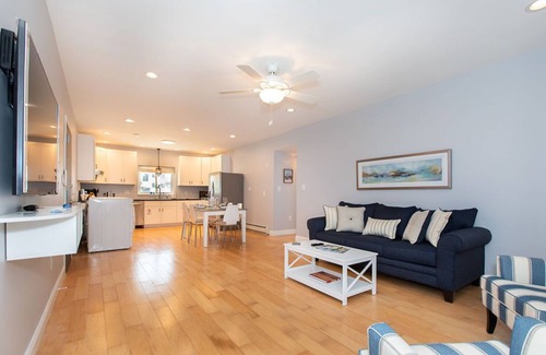 Admiral Estates Condo | Charming 2-bedroom Cape Roc Condo with pool and only half block to the beach.
