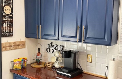 Columbus House | Charming 2-bedroom city cabin combines rustic charm
