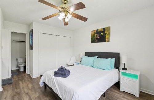 Highlands - Perkins Apartment | Charming 2-bedroom condo with WiFi, AC in fantastic Baton Rouge