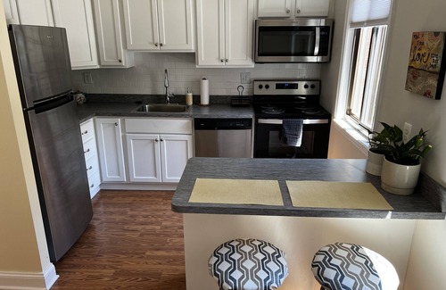 Broomall Condo | Charming 2 Bedroom Condo Convenient to 476 with Free Parking