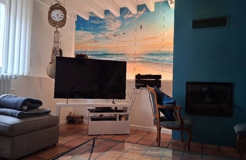 Le Bouscat House | Charming 2-bedroom house in tranquil Le Bouscat with WiFi
