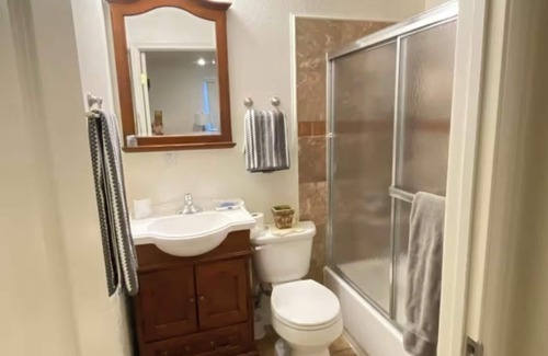Clearfield House | Charming 2-bedroom house with WiFi, AC in delightful Clearfield