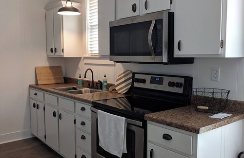 San Angelo House | Charming 2-bedroom house w/AC, WiFi in San Angelo. Close to parks and downtown!