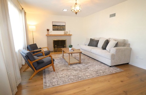 Scott City House | Charming, 2-bedroom house in Scott City in a great location!