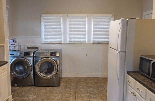 Highland Historic District House | Charming 2-bedroom house near downtown shreveport and bossier city.