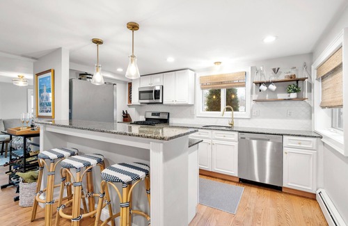 Swampscott House | Charming 2-bedroom house in welcoming Swampscott with private beach
