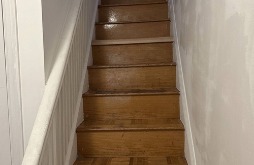 Mount Dennis House | Charming 2-bedroom house in enchanting Toronto with AC.
