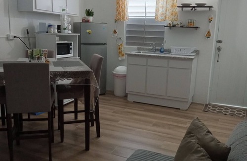 Esperanza House | Charming 2-bedroom house with WiFi, AC in phenomenal Vieques