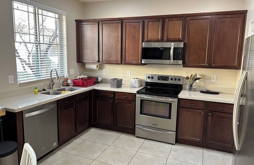Vincenz House | Charming 2-bedroom house in tranquil Gilbert with AC, WiFi Ex Access to the 202