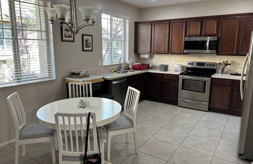 Vincenz House | Charming 2-bedroom house in tranquil Gilbert with AC, WiFi Ex Access to the 202