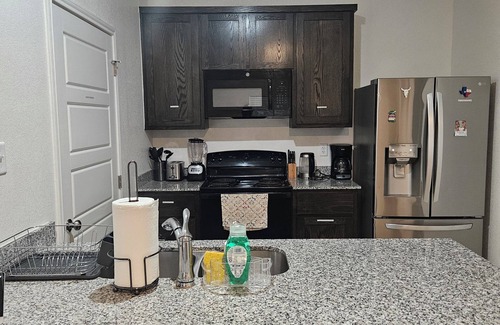 Killeen House | Charming 2-bedroom house with WiFi, AC in Central Killeen and Harker Heights