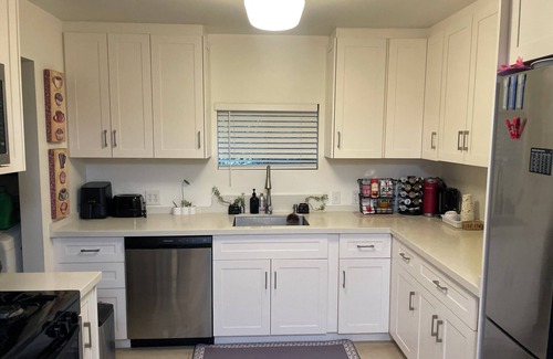 Yucaipa House | Charming 2-bedroom house in Yucaipa with WiFi, AC