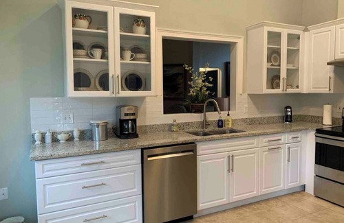 Ocala House | Charming 2-bedroom house in enchanting Ocala with AC