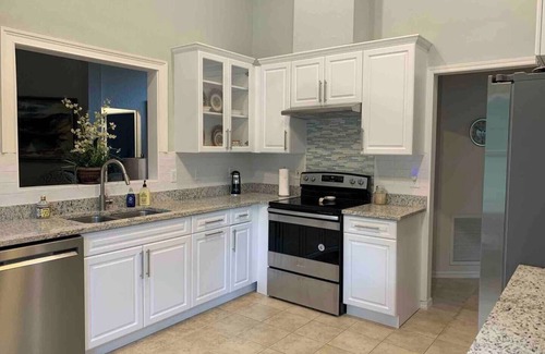 Ocala House | Charming 2-bedroom house in enchanting Ocala with AC