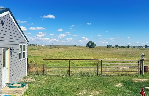 Newell House | Charming 2-bedroom house in Newell with AC