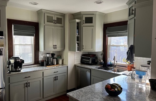 Benson House | ~Charming 2-bedroom house in Omaha's Dundee Historic District~