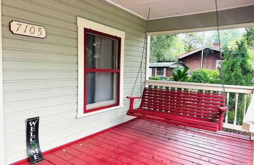 Old Seminole Heights House | Charming 2-bedroom house in fabulous Seminole Heights with fully Fenced Yard