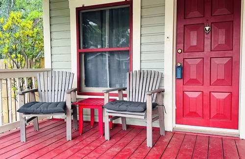 Old Seminole Heights House | Charming 2-bedroom house in fabulous Seminole Heights with fully Fenced Yard