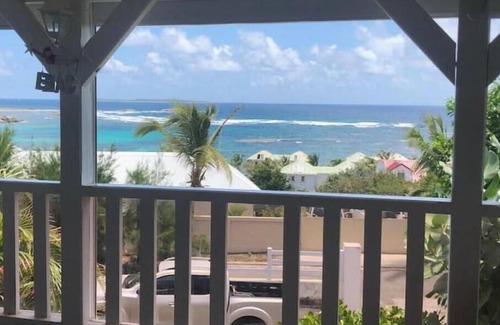 Oyster Pond House | Charming 2-bedroom house in welcoming Saint Martin with AC, WiFi