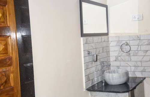 Karjat Resort | Charming 2-bedroom pet friendly Farmhouse with picturesque surroundings