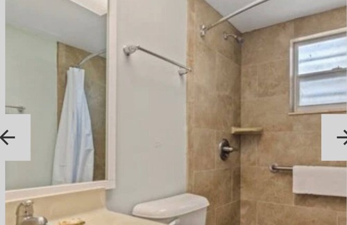 Sebastian Resort | Charming 2-bedroom resort with full kitchen cookware and utensils