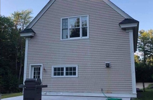 Gray House | Charming 2-bedroom secluded house yet close to center of Gray and I95