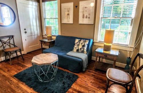Montgomery Apartment | Charming 2 Bedroom Suite in Cloverdale District