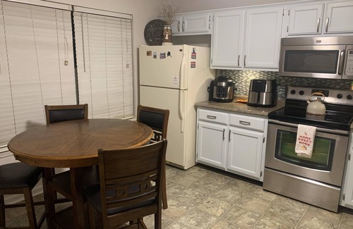 Southaven House | Charming 2-bedroom townhome with AC and WiFi in serene Southaven
