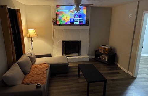 Conyers House | Charming 2-bedroom townhome in wonderful Conyers with WiFi, AC