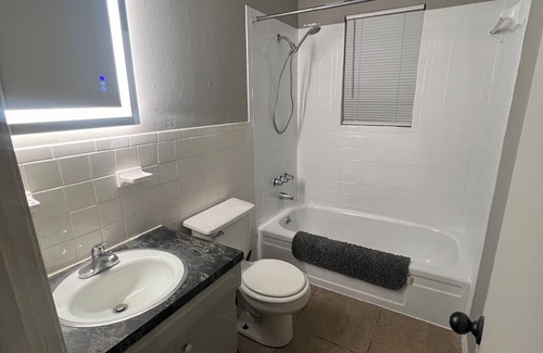 Blytheville Apartment | Charming 2-bedroom apartment with free WiFi centrally located in Blytheville.