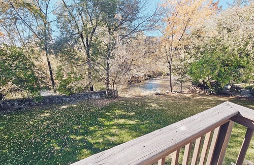 Chambersburg House | Charming 2-bedroom townhome in the heart of Chambersburg