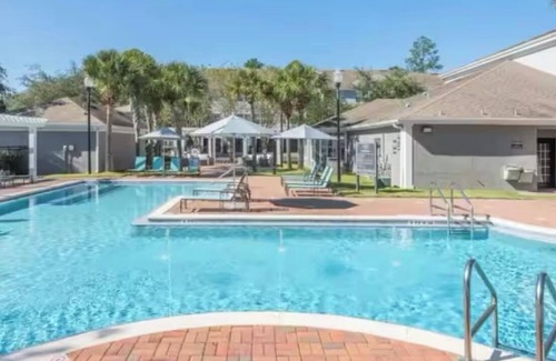 Gainesville Apartment | Charming 2-bedroom apartment with WiFi, fitness room in terrific Gainesville