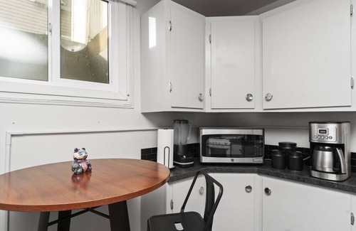 Great Falls Apartment | Charming 2 Bedroom Apartment
