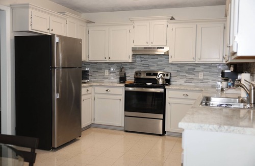 Lake Charles House | Charming 2-bedroom 1 bath nestled centrally in the city.