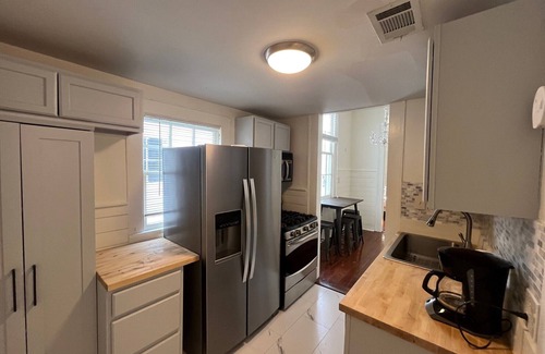 Fairgrounds House | Charming 2-bedroom house in awesome New Orleans with WiFi, AC