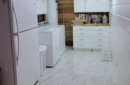 Port Isabel House | Charming 2-bedroom cottage with office in pleasant Port Isabel, central AC, WiFi