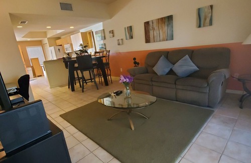 Deep Creek House | Charming 2-bedroom townhome at Golf course view in serene Punta Gorda