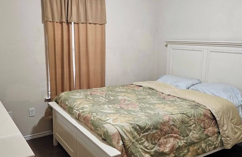 Southside Apartment | Charming 2-bedroom apartment with AC, WiFi in pleasant San Antonio