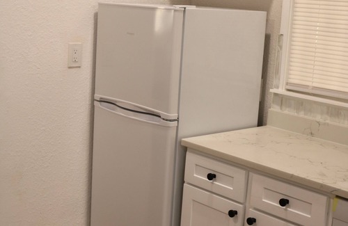 Eastside Promise Neighborhood House | Charming 2-bedroom house in fantastic San Antonio with WiFi, AC