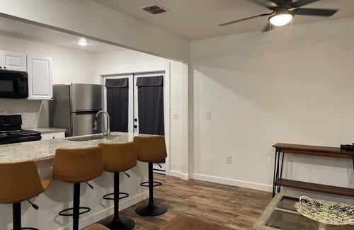 Southside House | Charming 2-bedroom house south of downtown San Antonio