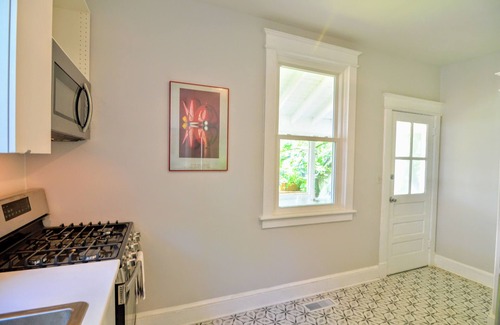 Takoma Park House | Charming 2-bedroom house in fantastic Takoma Park with WiFi, AC