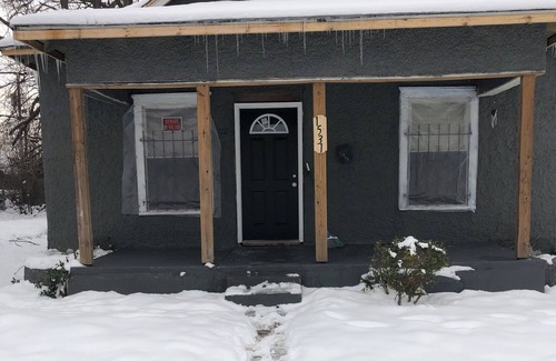 Terre Haute House | Charming 2-bedroom house in Terre Haute with WiFi and heat