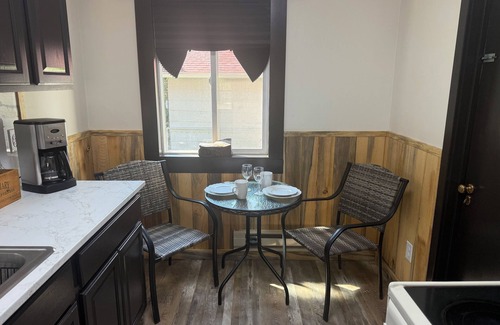 Thermopolis House | Charming 2-bedroom duplex in Thermopolis. Walkable to coffee shops, restaurants.