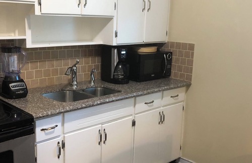 Winter Park Apartment | Charming 2-bedroom apartment with AC and WiFi in enchanting Winter Park