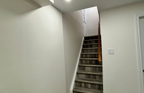 Fletchers Creek South House | Charming 2-bedrooms basement apartment in house near Toronto Pearson Airport