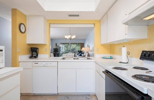 The Meadows Condo | Charming 2 BR/2BA condo in The Meadows community - Off the Beachin' Path